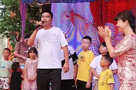 湖北省仙桃市陈场镇沙梗坝村十岁生日，及一周岁生日，两个小童星视频封面