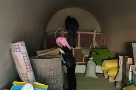 看看黄土高原的窑洞大粮库，储存粮食几百年都不是问题！冬暖夏凉视频封面