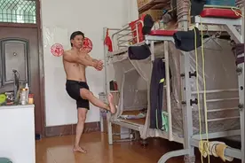单腿深蹲：怎么练更标准，完美－－这里有妙招。视频封面