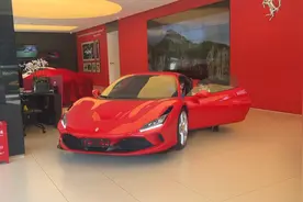 边吃边备婚｜婚礼不足60天的我终于开始找婚庆啦！顺便看了下车～视频封面