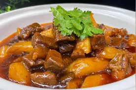 大厨教你红烧牛肉的正确做法，牛肉鲜嫩多汁又入味，连汤汁都扫光视频封面