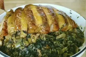 正宗酸菜扣肉秘制做法，保证吃一次就忘不了，肥而不腻软糯入味。视频封面