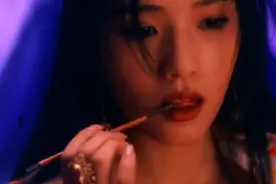美女果然喜欢美女，我不是最后一个知道的吧视频封面