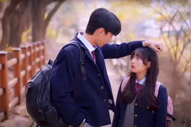 【187cm/155cm】所以我就是个扶手？身高差男女生朋友的互怼日常视频封面