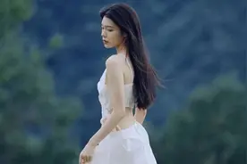 朝鲜油画里的女人，个个犹如仙女下凡---2021朝鲜绘画大展视频封面