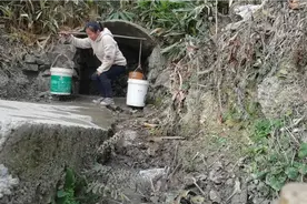 没出去打工挣钱，反而留在农村，照顾父母生活饮居，不想留下遗憾视频封面