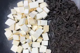 茶叶和茯苓一起煮水视频封面