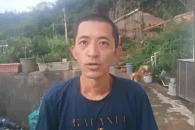 蜂王为什么要用原群交尾？组建交尾群有哪些利弊？听师傅怎么说吧视频封面