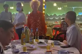 宝业路偶遇广州网红炒螺明 真人真系够姣视频封面