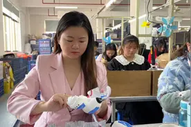 新来的小伙子上班调戏老板娘，换成你们会怎么处理？视频封面