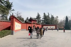 白马寺与西游记有关系吗？听导游讲那过去的故事视频封面