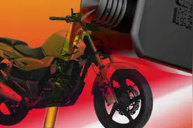 摩托车1000公里换一次机油？5000公里换一次行不行？视频封面