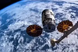 空间站机械臂抓捕卫星实况视频封面