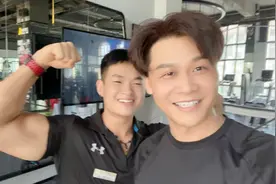 深圳良哥健身私教课持续分享 肌肉男教练解说更详细 大家一起学习视频封面