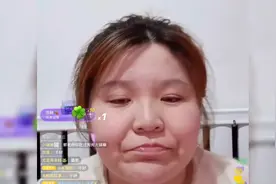 郭老师化作纹身师给达令纹身，没想到技术不达标纹坏了，只能卖身视频封面