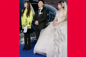 赵本山你女儿球球（四川可乐的师父）为四川可乐婚礼送祝福!视频封面