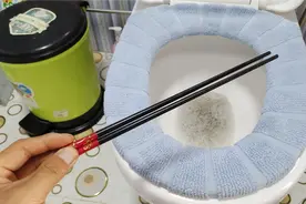 不管马桶怎么堵，教你用2根筷子搞定，再也不用花上百元请人疏通视频封面