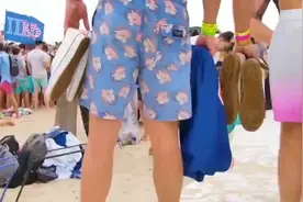 欧美风情沙滩美女视频封面
