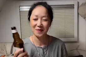 房车营地地处闹市区，一到晚上非常热闹，天津市民休闲娱乐的地方视频封面