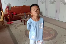 暑假让孩子写作业，找各种理由推脱，该怎么办才能让他安心学习呢视频封面