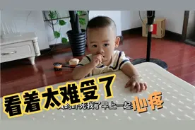 小宝突然发烧呕吐腹泻拉水，宝妈慌忙带去挂急诊真是吓坏了视频封面
