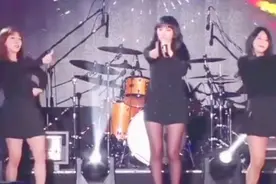 韩国女神洪真英 《打糕舞》视频封面