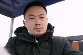 去大型养殖肉兔基地引进几只种兔，发展好品质兔子伊普吕种兔。视频封面