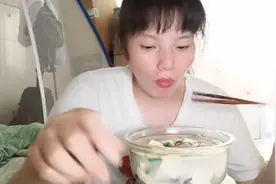促排期间要多吃鲫鱼汤，有助于卵泡发育，在不喜欢吃，也要吃视频封面