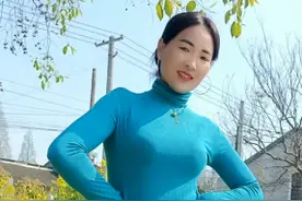 十五首歌曲，紧身裤美女视频封面