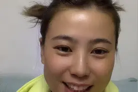 新手化妆经验分享_眼线胶笔好用还是眼线液笔好用！视频封面