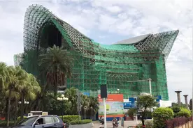 漓江歌剧院，投资30亿的桂林地标性建筑，为啥停工了？视频封面