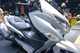 2022铃木Burgman 400m视频封面