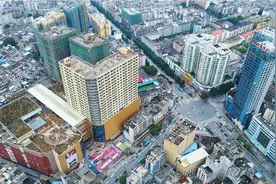 航拍广西灵山县，城建规模比肩地级市，准备成为灵山市了视频封面