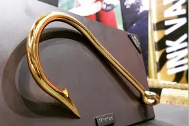 美女主持在线开车，性感嫩模展示新品，上海国际路亚展纪实！视频封面