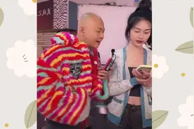 这美女居然要做我女朋友了#搞笑视频视频封面