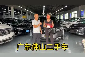 小姐姐花17万多买辆本田冠道，带着朋友来提车，看着霸气视频封面