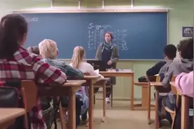 世界上总有一些人偷偷的去关心你，结局很感人。视频封面