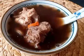 原来肉桂作用这么大，熬成汤孩子喝了长个子，老人喝了走路有劲视频封面