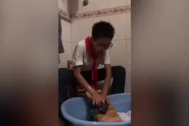 每人发块搓衣板 每周上传劳动照图片