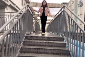 莱麻8点半爬到公司顶楼46层  有好事与朋友们分享  希望得到祝福视频封面