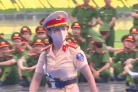 越南狗血体操表演，女交警大战歹徒视频封面