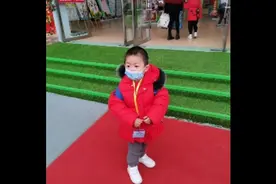 小孩不同意独自睡觉怎么办视频封面