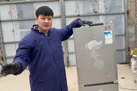 花几十收来的冰箱，拆开看看有多少铜和铝，能挣多少