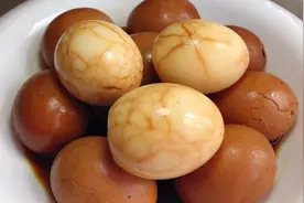 厨师长教你茶叶蛋的家常做法，步骤详细，茶香浓郁滑嫩入味视频封面