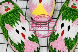 光泽绒毛线钩编织拖鞋教程2，猫咪款右脚完整鞋面锁边结尾教程视频封面