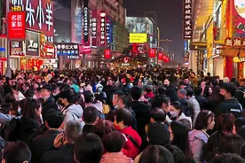 实拍湖南长沙黄兴路步行街，网红打卡地视频封面