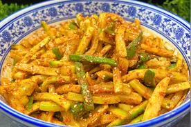 腌萝卜干，用盐杀水是外行，教你饭店秘诀，香辣脆爽，吃一年不坏视频封面