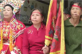 广西农村风俗“游神”，神婆用银针刺破嘴皮不出血，你见过吗视频封面