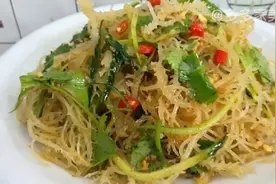 凉拌龙须菜一定不要焯水，教你饭店不外传的秘诀，清脆爽口又下饭视频封面