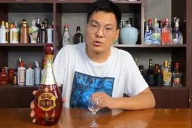 西凤酒国艳10年西凤酒原产地宝鸡本地人爱喝的西凤酒视频封面